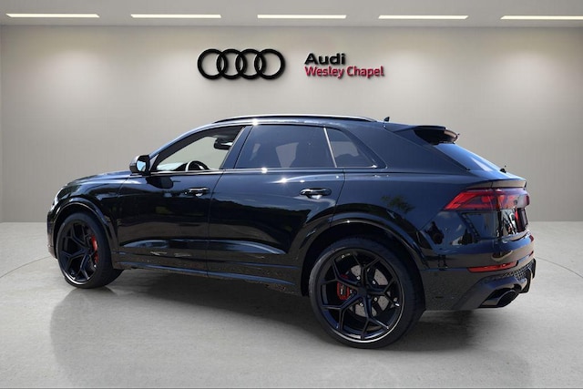 2026 Audi RS Q8 SUV performance