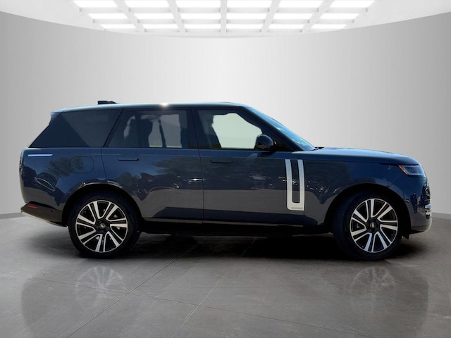 2025 Land Rover Range Rover