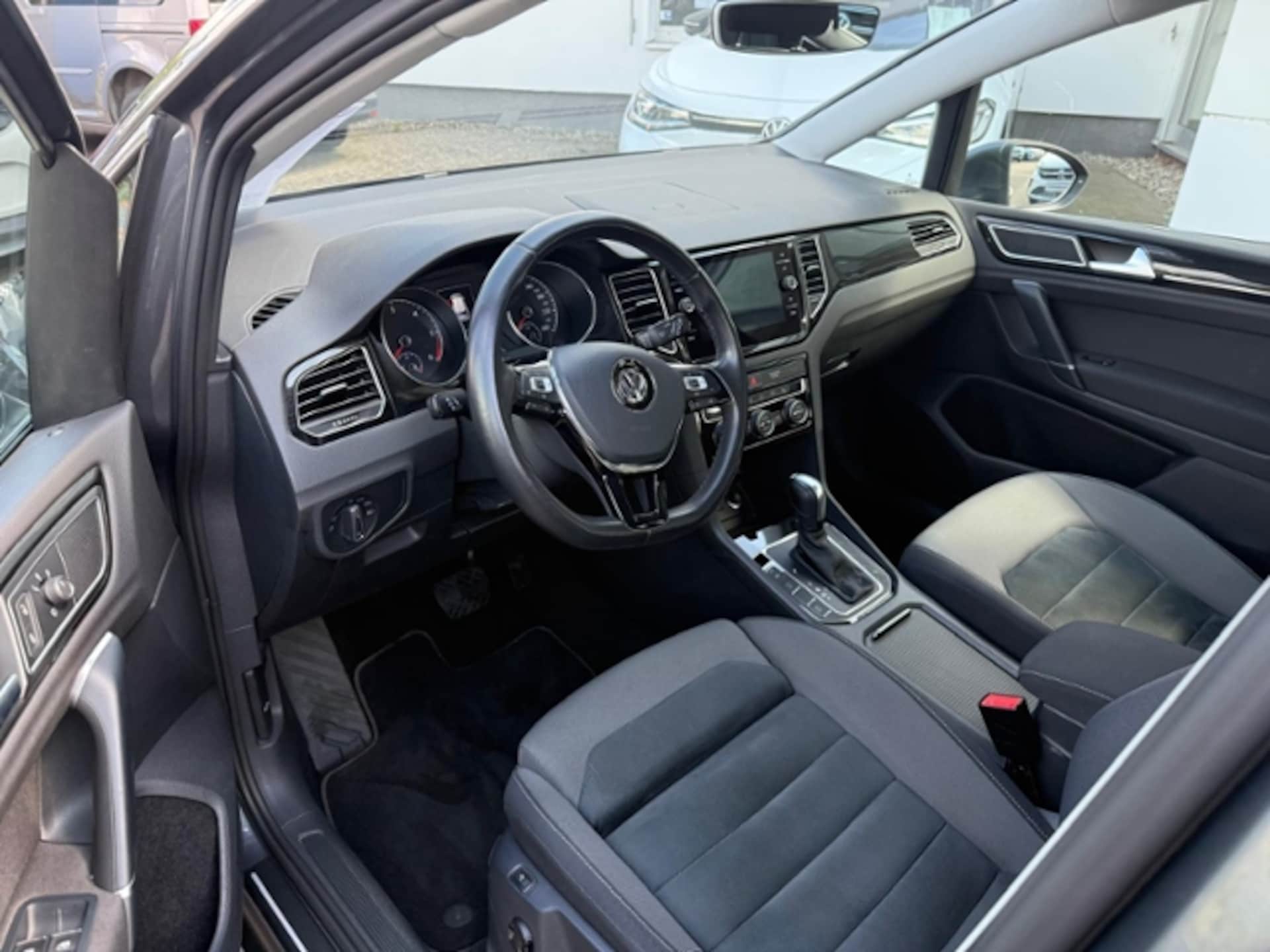 Volkswagen Golf Sportsvan Highline