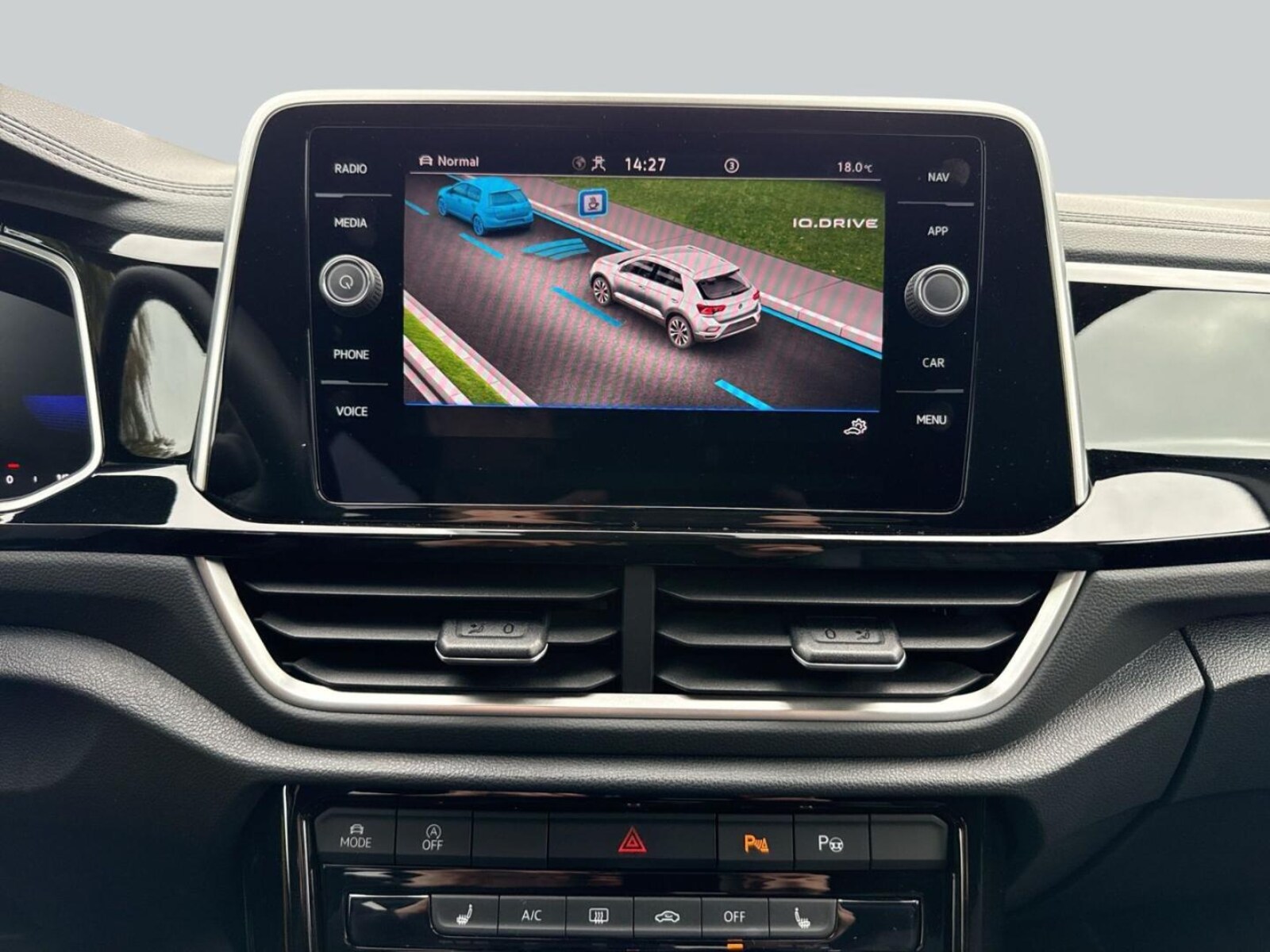 Volkswagen T-Roc – Bild 18
