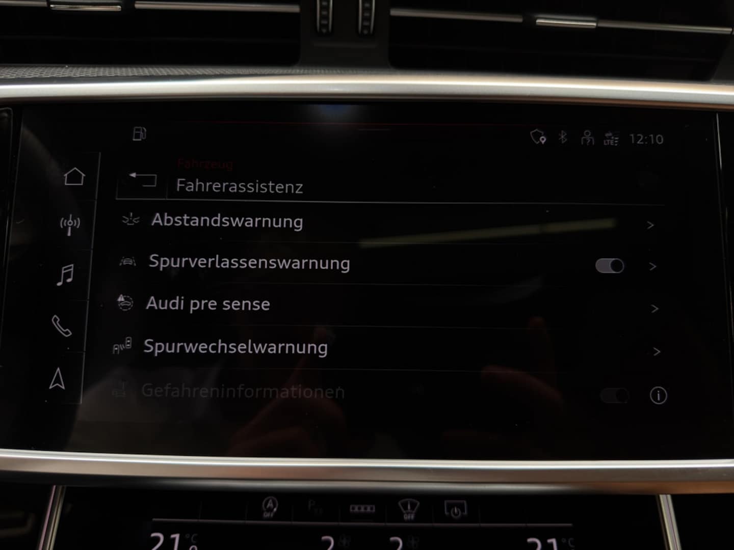 Bild über Audi RS 6 Avant performance TFSI quattro tiptronic - für weitere Informationen kontaktieren Sie den Audi Partner