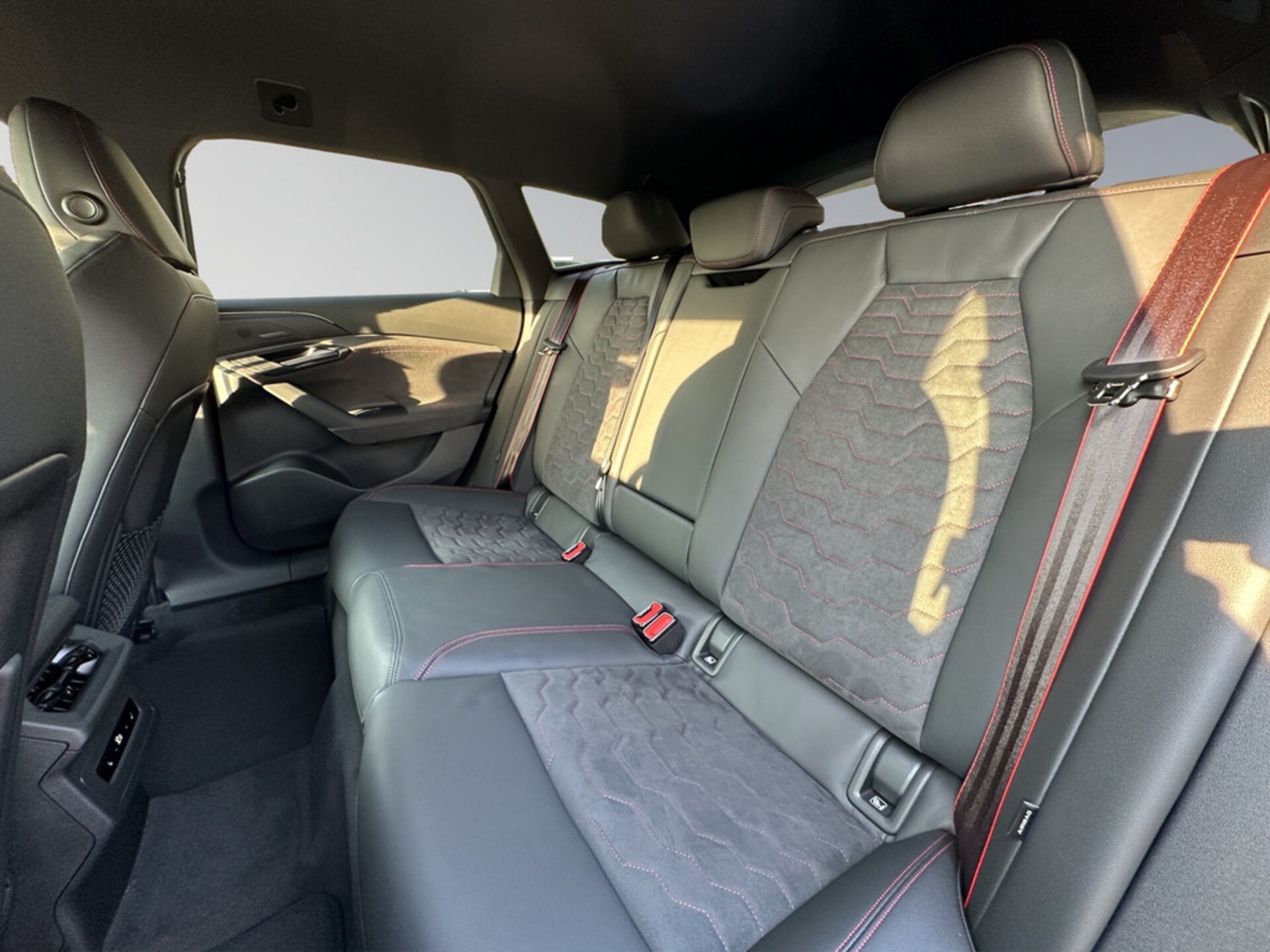 Audi S6 Avant e-tron