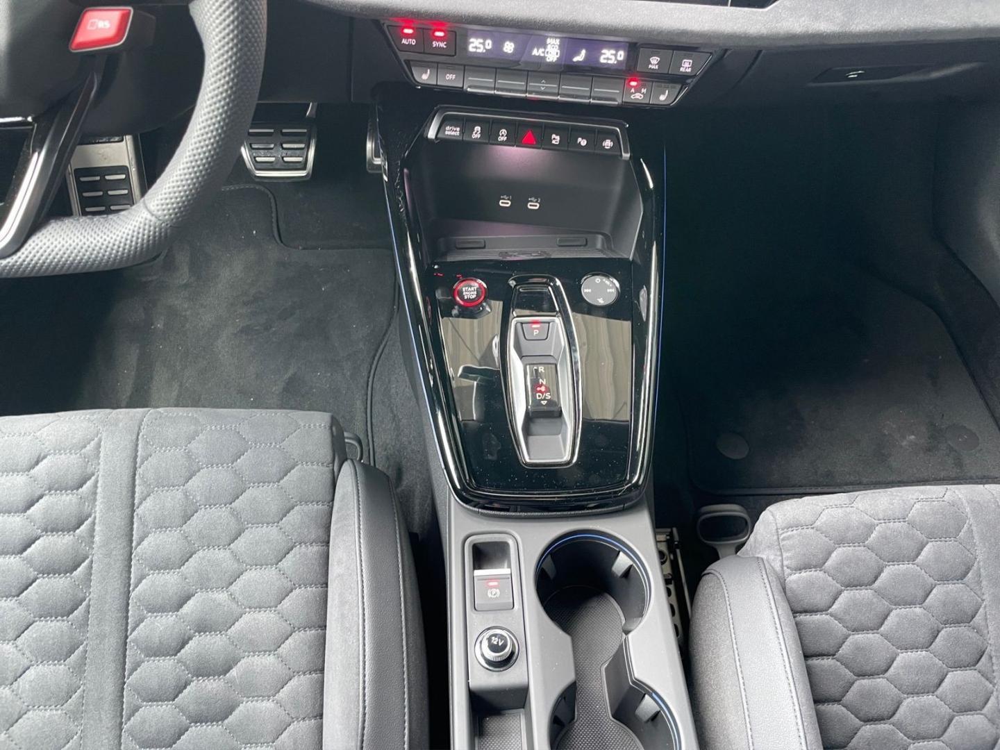 Image about Audi RS 3 Sportback TFSI quattro S tronic