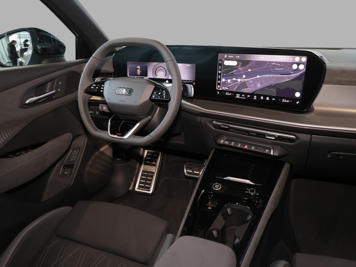 Bild über Audi Q3 SUV TFSI quattro 195 kW S tronic - für weitere Informationen kontaktieren Sie den Audi Partner