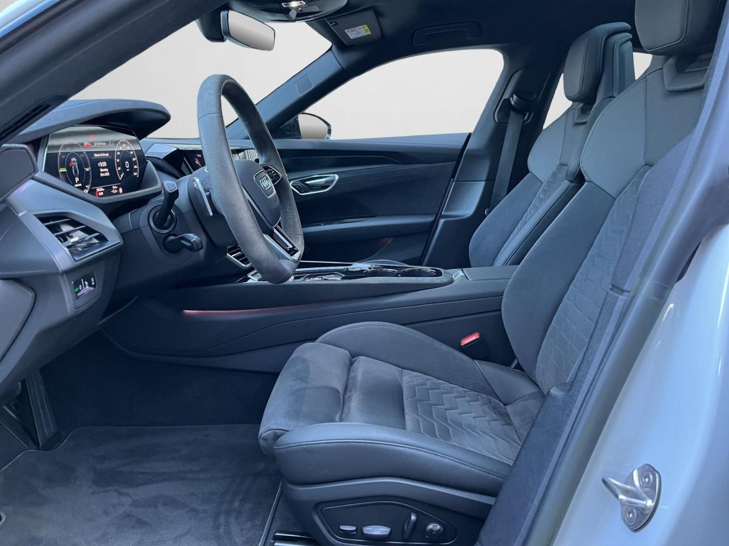 Image about Audi e-tron GT e-tron quattro