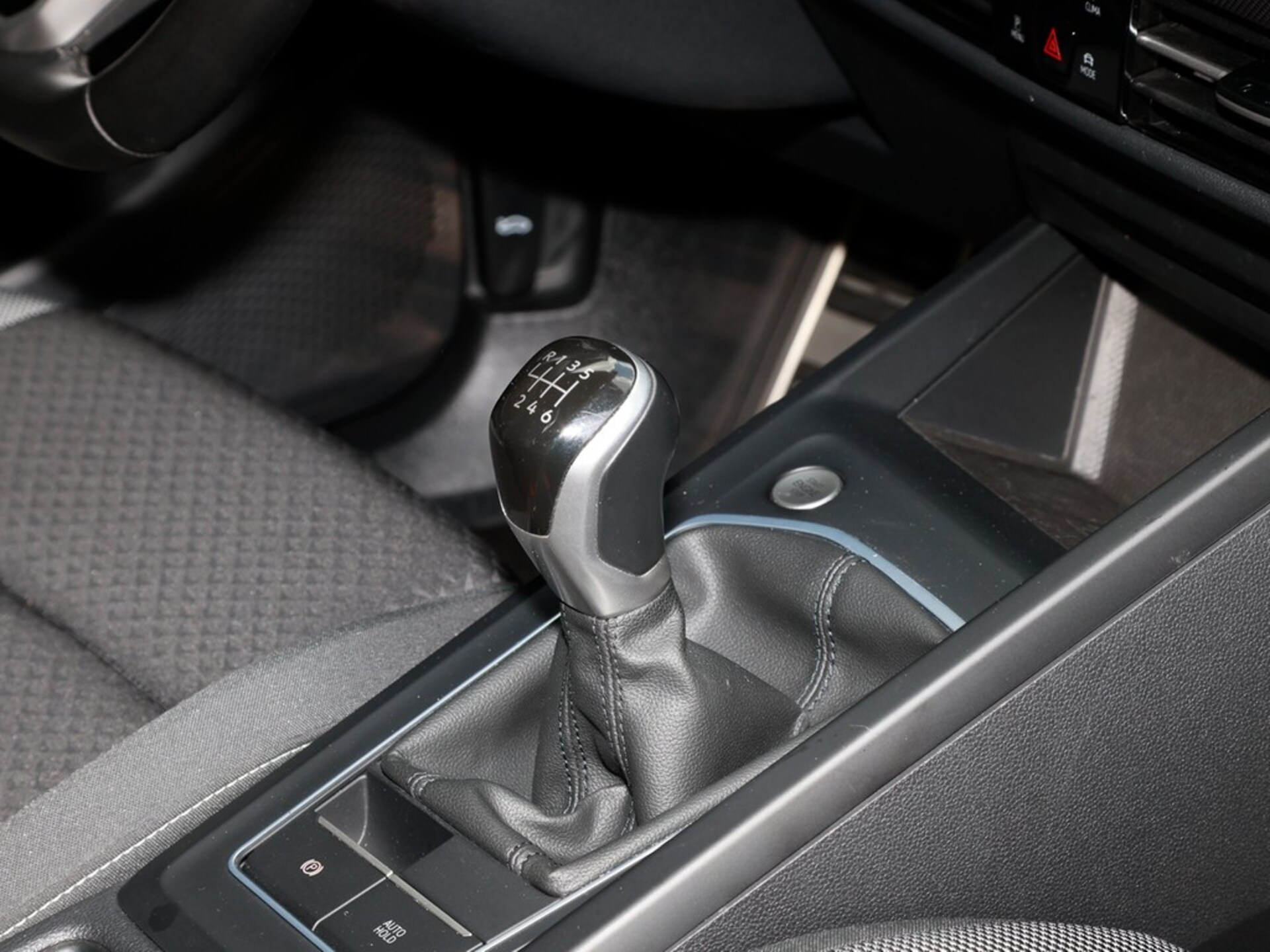 Volkswagen Golf Active