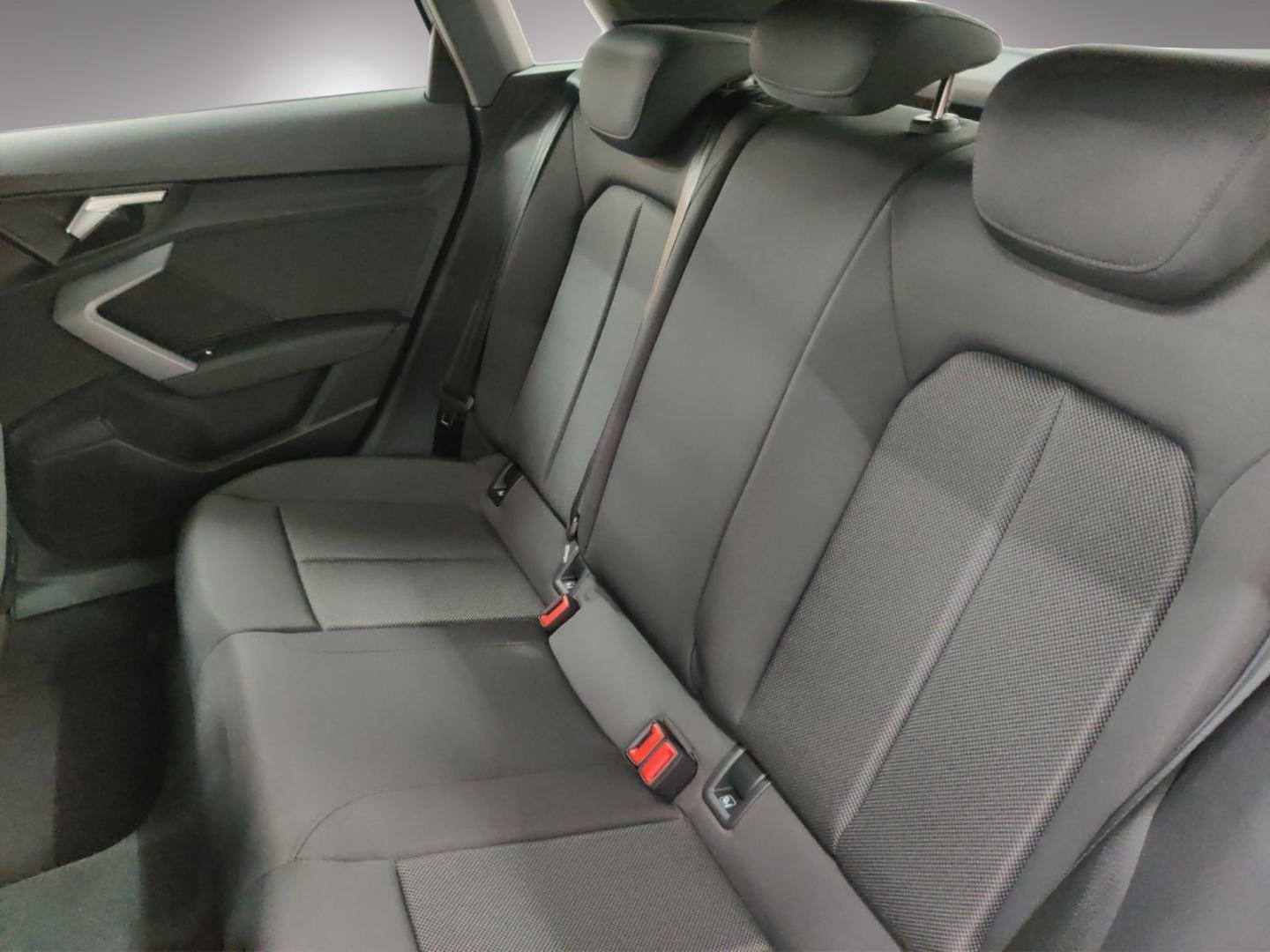 Bild über Audi A3 Sportback S line 35 TFSI S tronic - für weitere Informationen kontaktieren Sie den Audi Partner