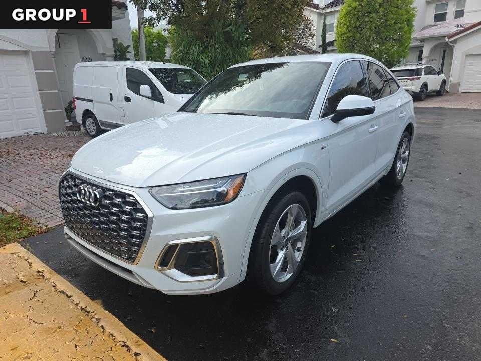2023 Audi Q5 Sportback 45 Premium's photo