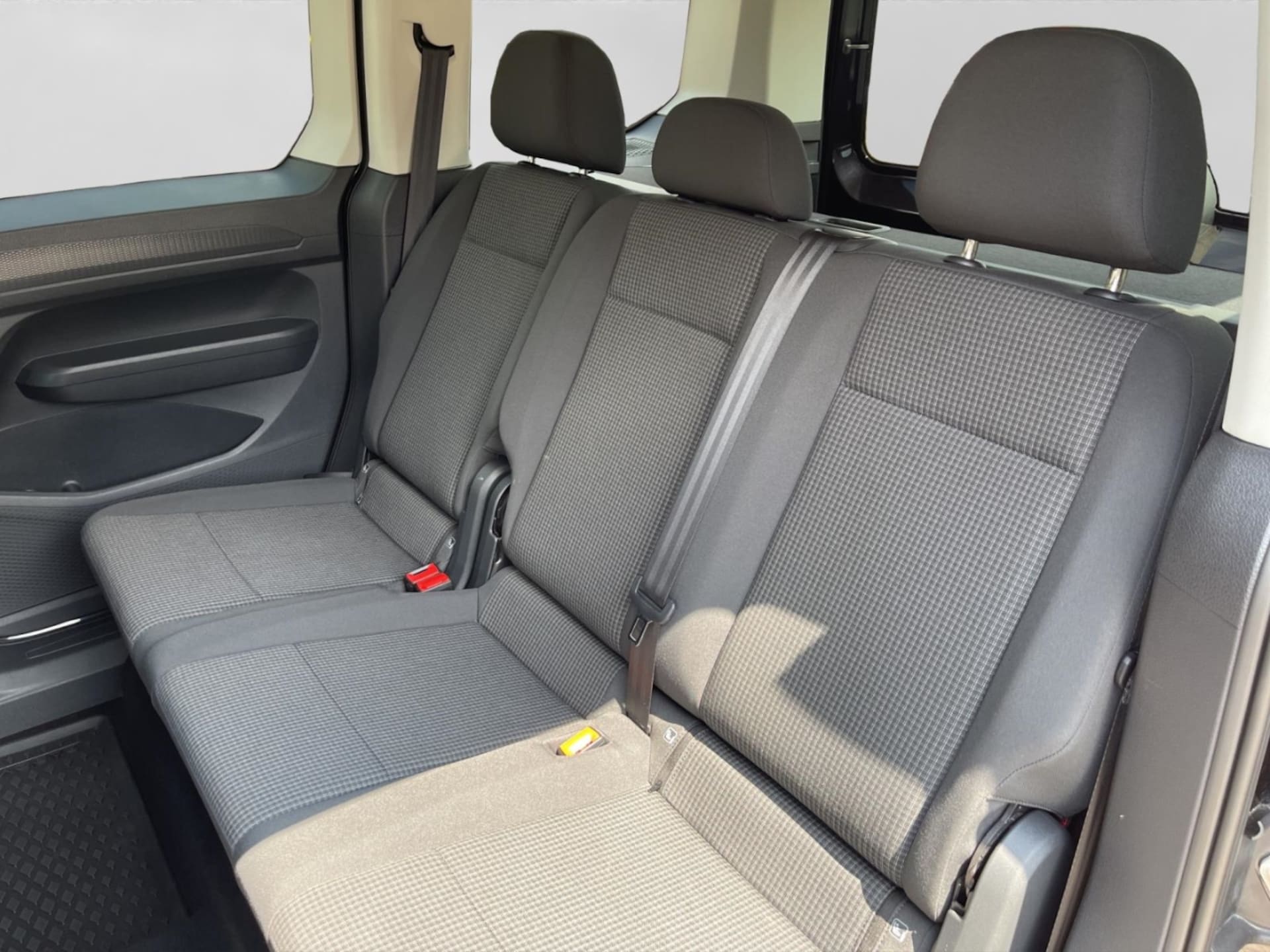 Volkswagen Caddy Basis-Modell