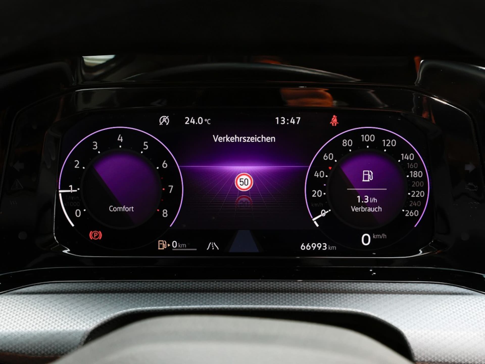 Volkswagen Golf Active