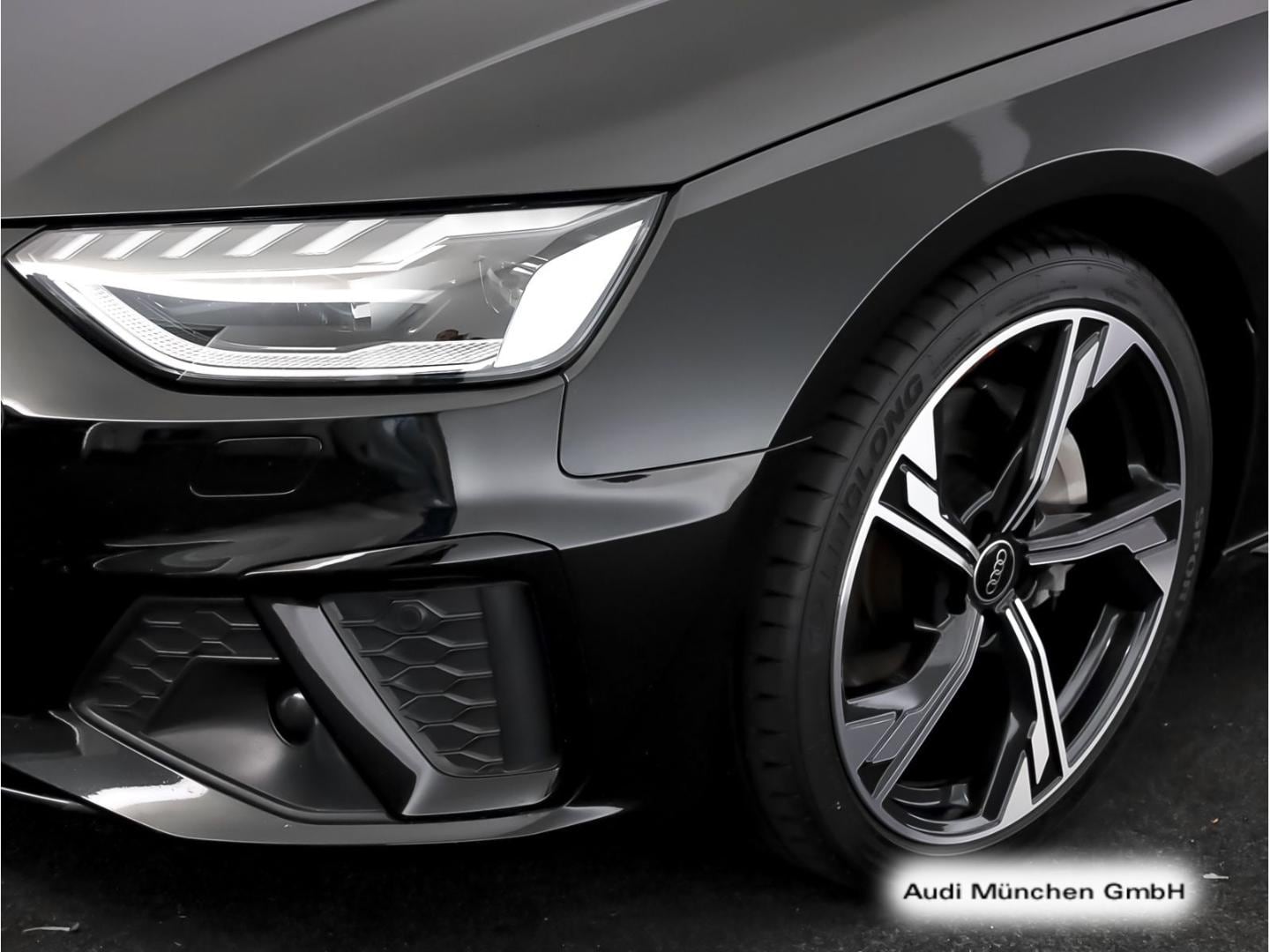 Bild über Audi A4 Avant S line 40 TFSI quattro S tronic - für weitere Informationen kontaktieren Sie den Audi Partner