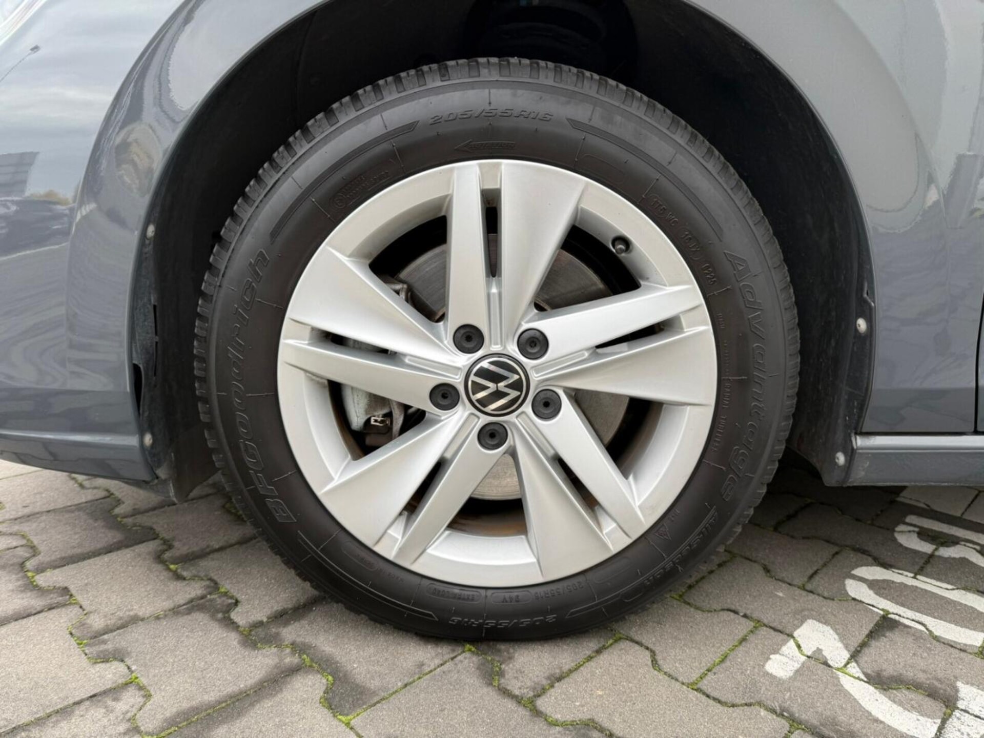 Volkswagen Golf Variant Life