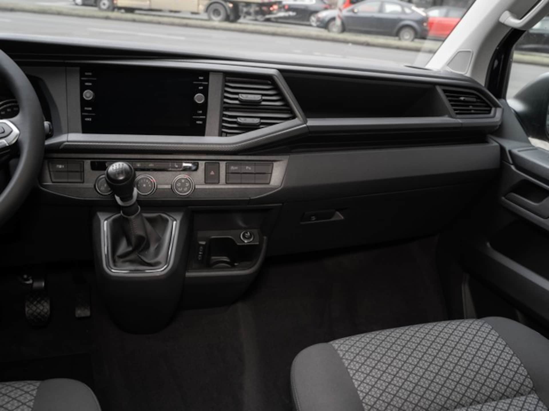 Volkswagen T6.1 California Beach