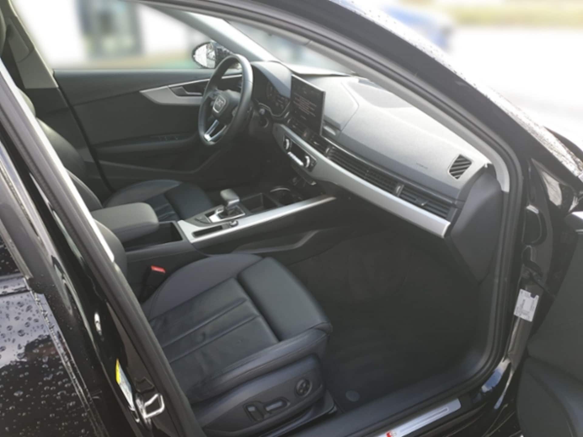 Audi A4 Avant S line