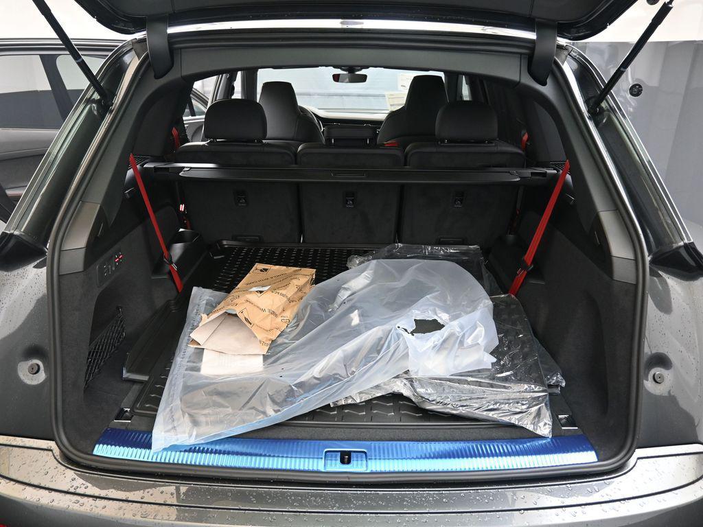 2026 Audi Q7 Prestige - Photo 17