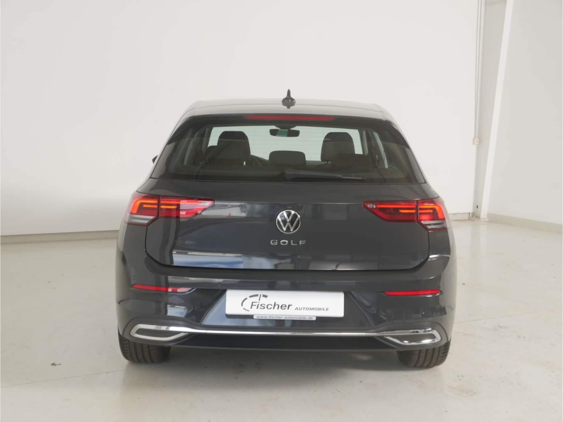Volkswagen Golf Style