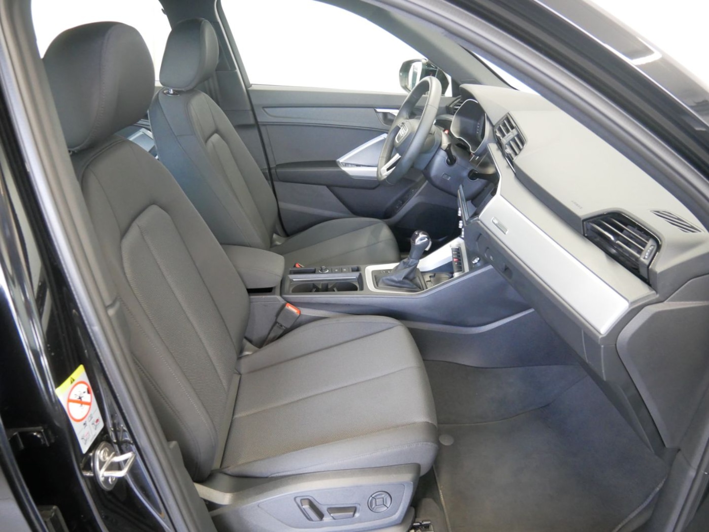 Bild über Audi Q3 advanced 35 TFSI S tronic - für weitere Informationen kontaktieren Sie den Audi Partner