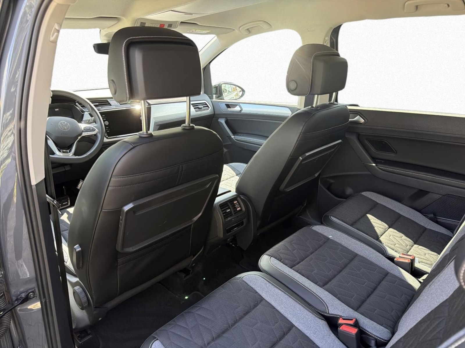 Volkswagen Touran – Bild 9