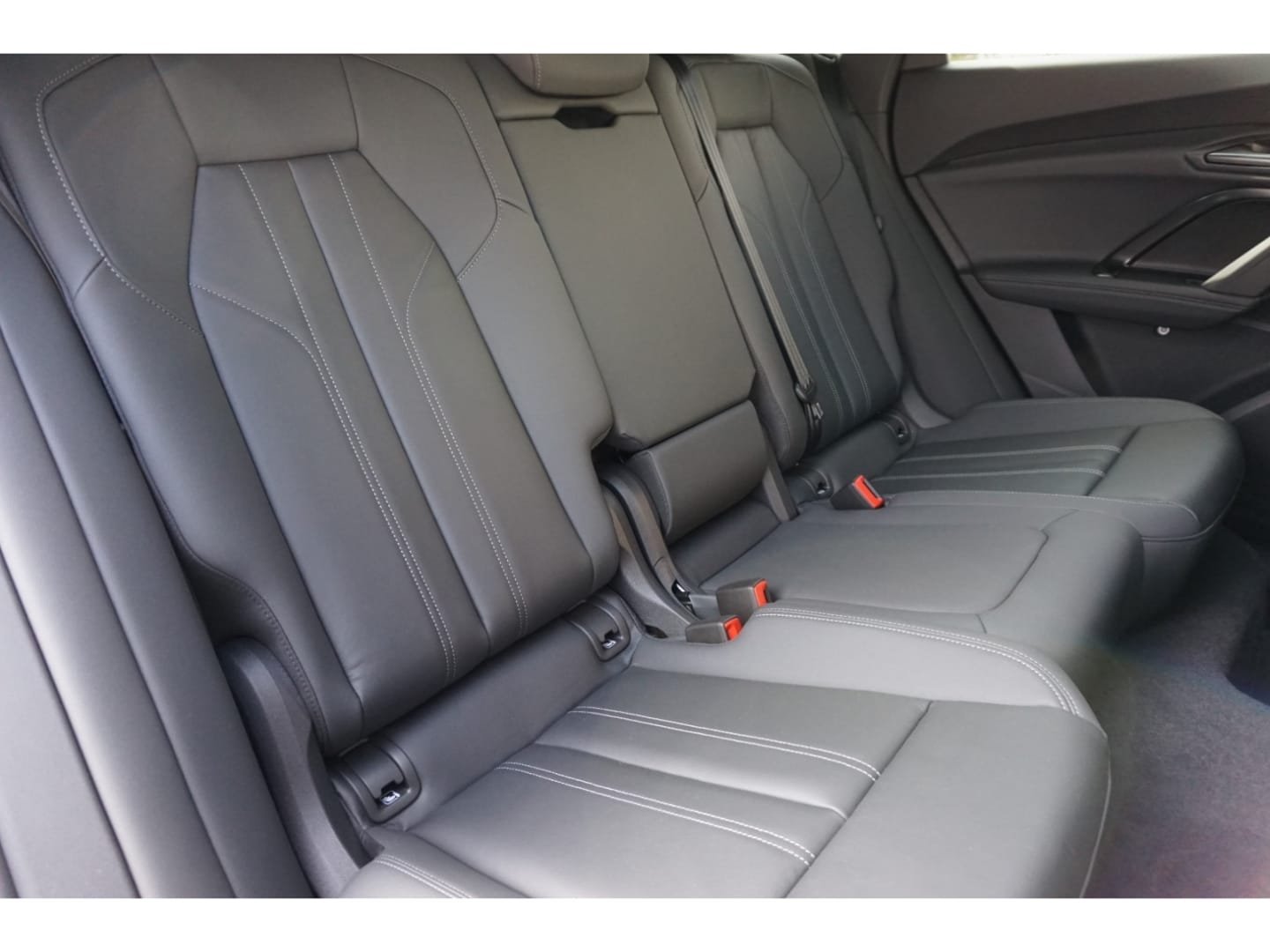 Bild über Audi Q5 Sportback TDI quattro 150 kW S tronic - für weitere Informationen kontaktieren Sie den Audi Partner