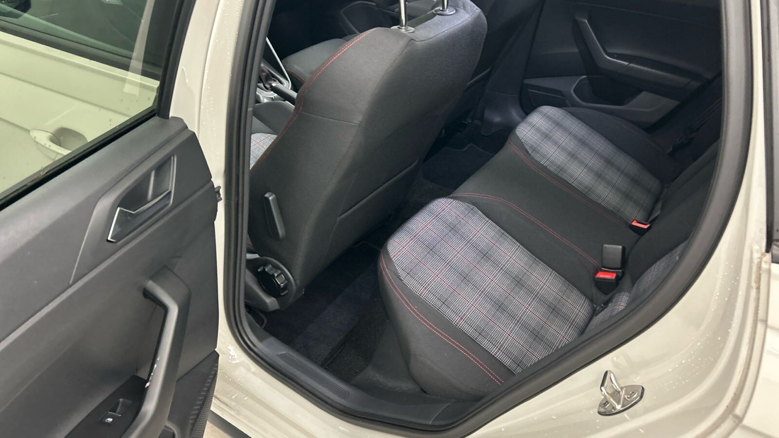 Volkswagen Polo – Bild 9