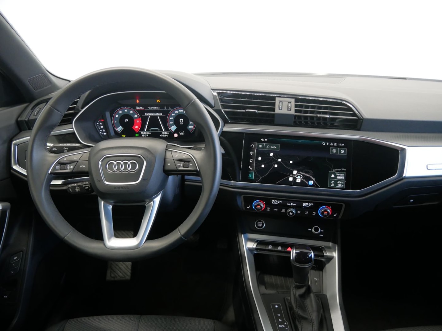Bild über Audi Q3 advanced 35 TFSI S tronic - für weitere Informationen kontaktieren Sie den Audi Partner
