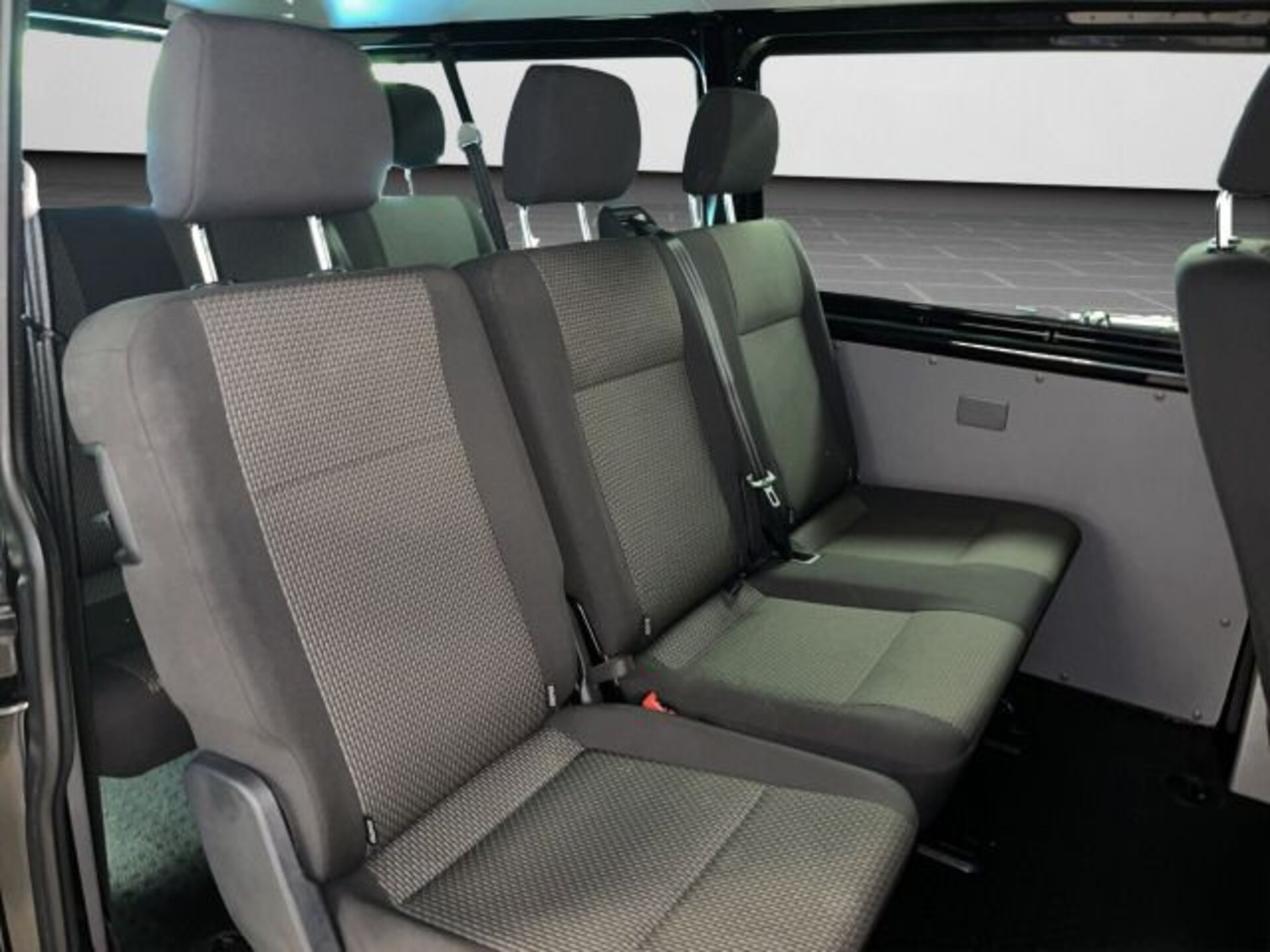 Volkswagen T6.1 Transporter Kombi kurzer Radstand