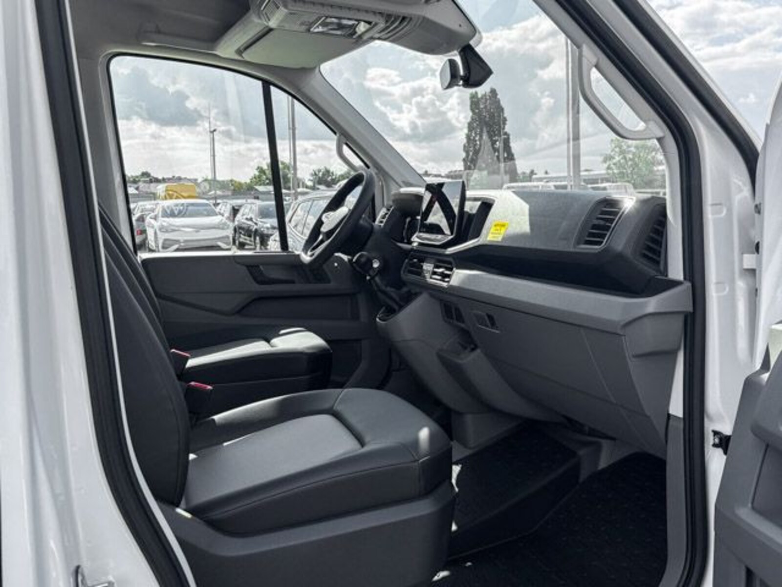 Volkswagen Crafter Kasten langer Radstand – Bild 4