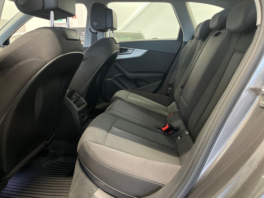 Bild som visar&nbsp;Audi A4 Avant&nbsp;A4 Avant 40 TDI quattro Proline advanced 204 hk S tronic - för mer information kontakta din Audi Partner