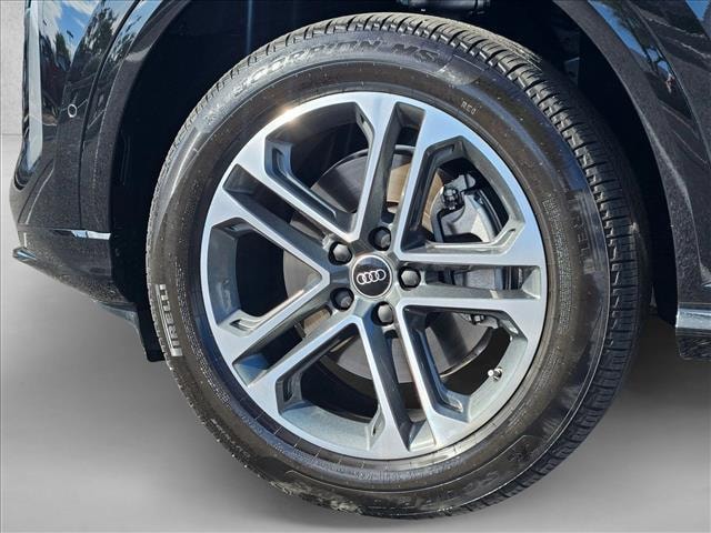 2025 Audi Q5 Premium - Photo 28