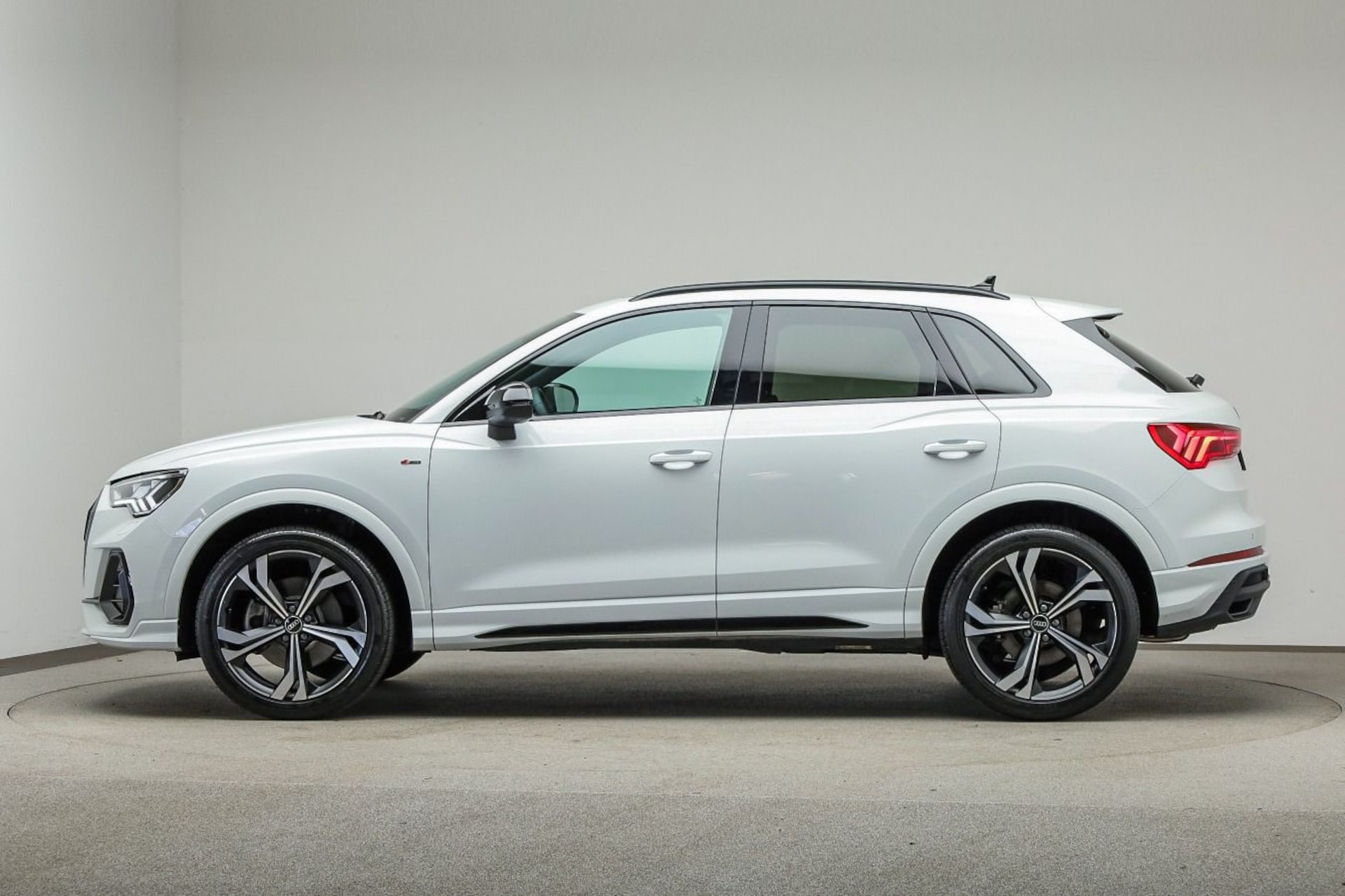 Audi Q3 SUV S line