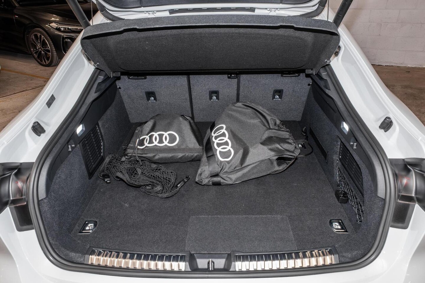 Image about Audi A5 Sedan TFSI e e-hybrid quattro 270 kW S tronic
