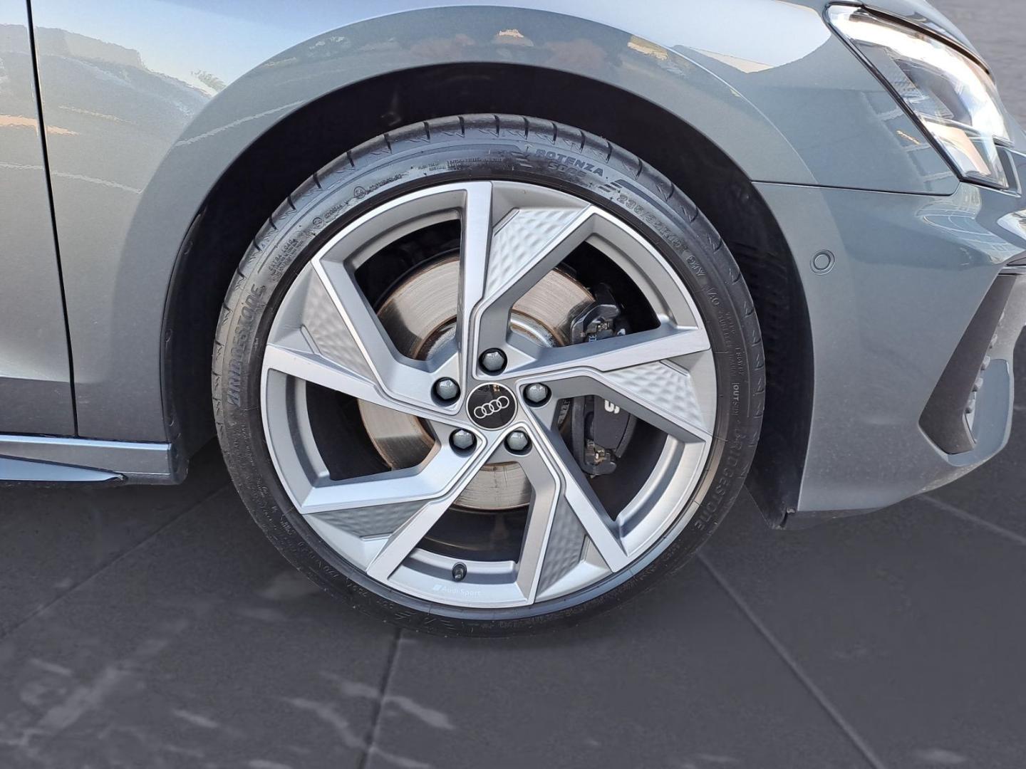 Image about Audi S3 Limousine TFSI quattro S tronic