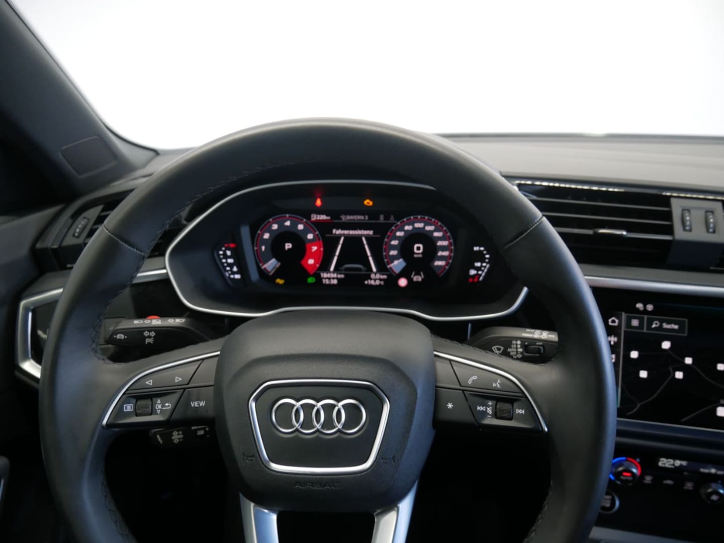 Bild über Audi Q3 advanced 35 TFSI S tronic - für weitere Informationen kontaktieren Sie den Audi Partner