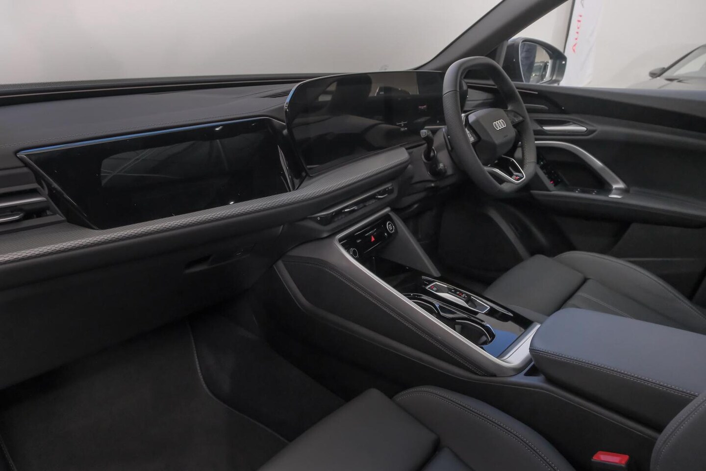 Image about Audi Q5 SUV TFSI quattro 200 kW sport