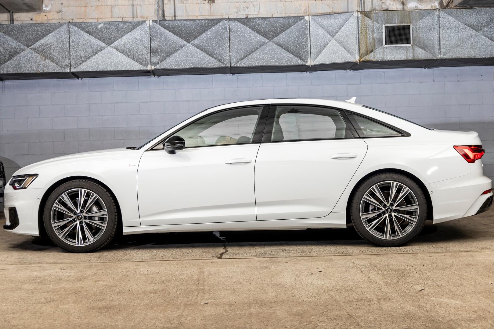 Audi A6 Sedan