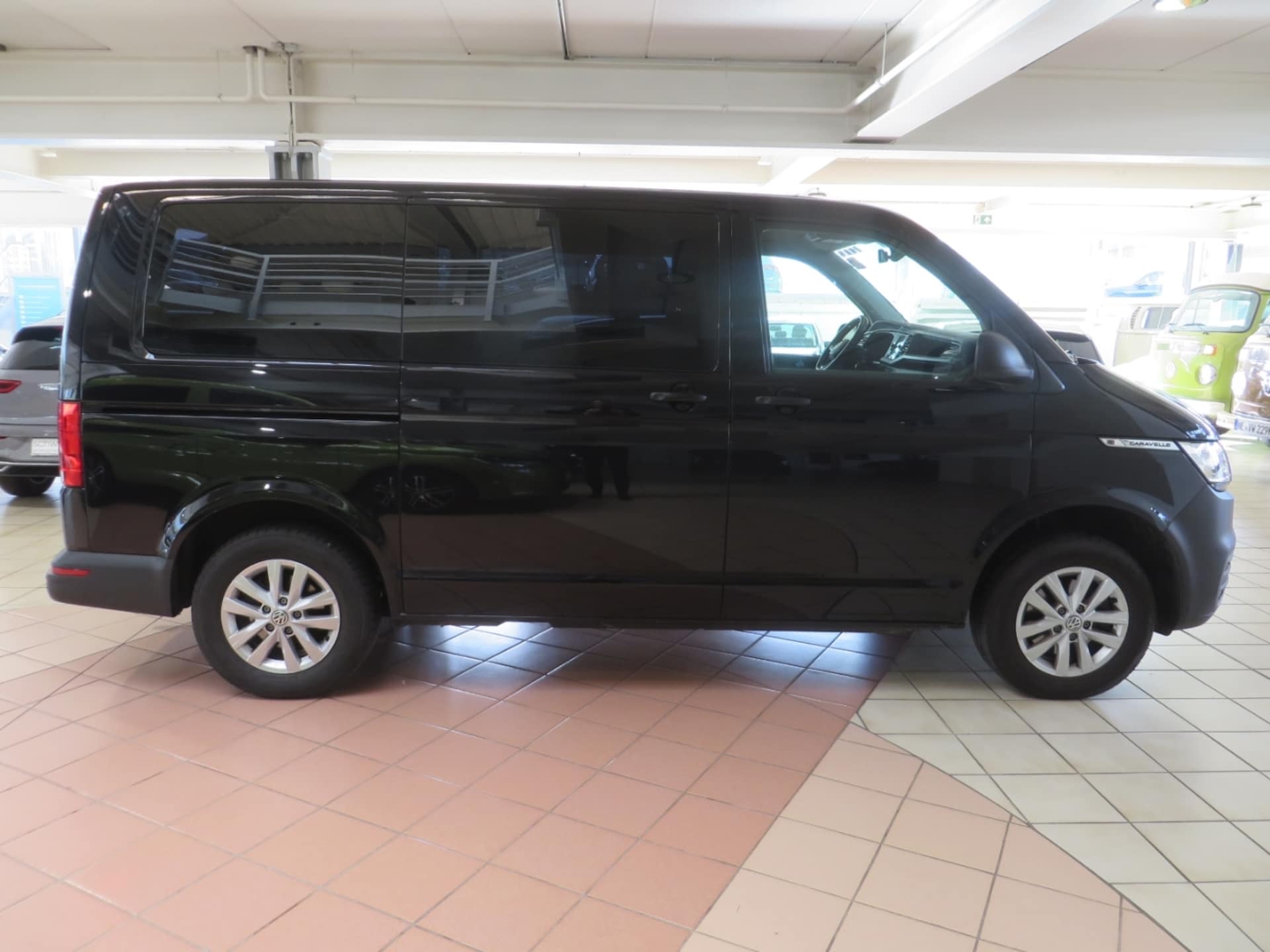 Volkswagen T6.1 Caravelle kurzer Radstand Trendline