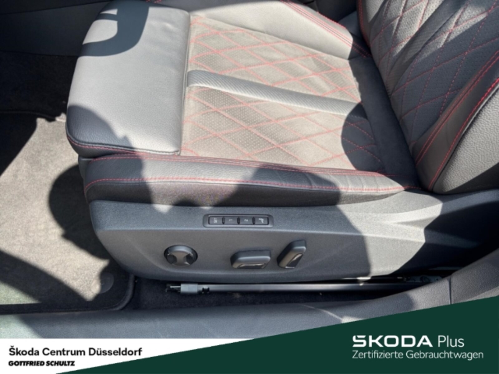 Škoda Octavia Combi – Bild 11