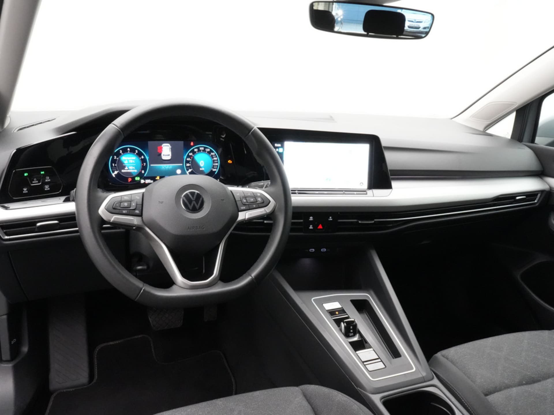 Volkswagen Golf Life