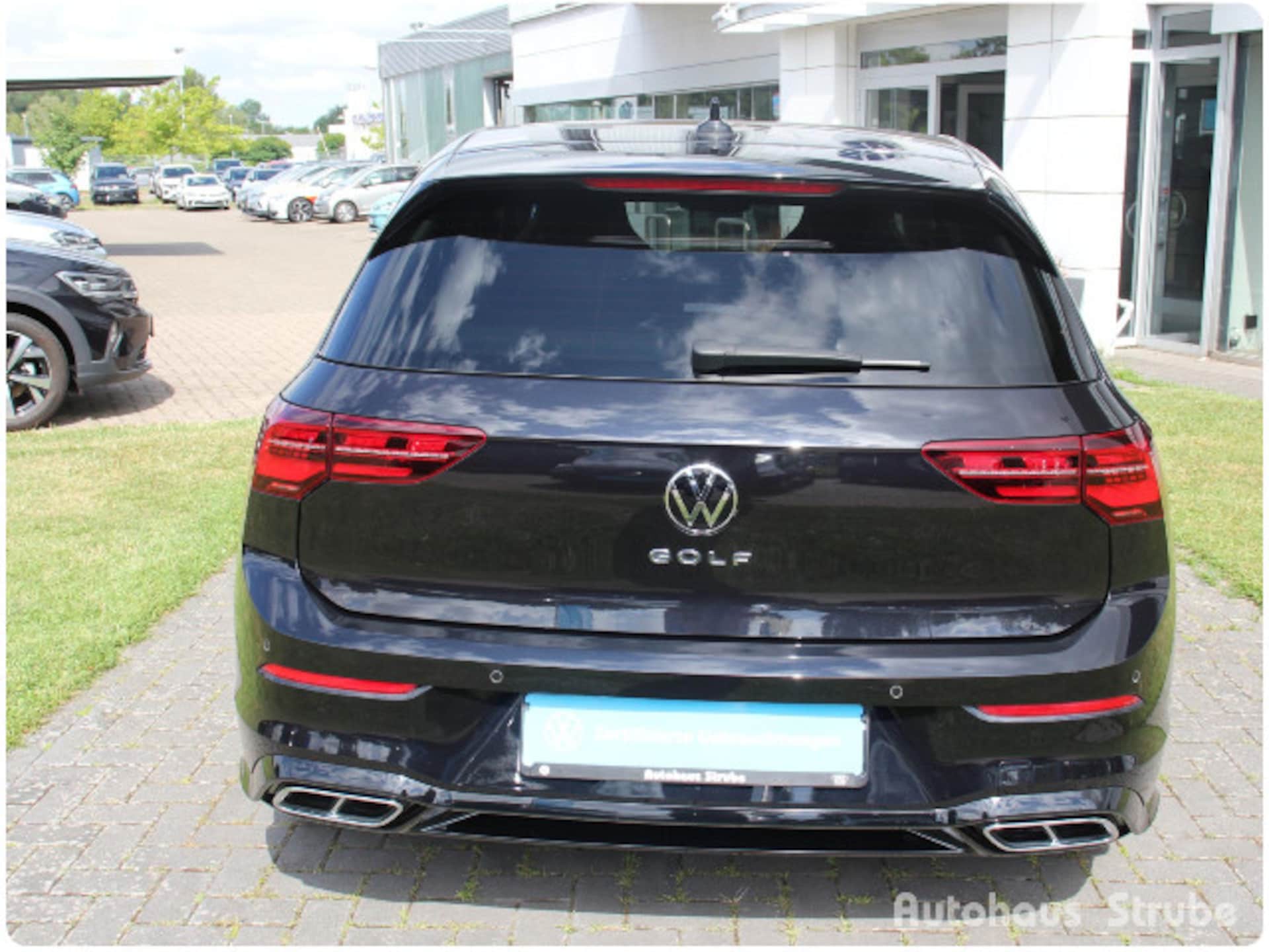 Volkswagen Golf R-Line