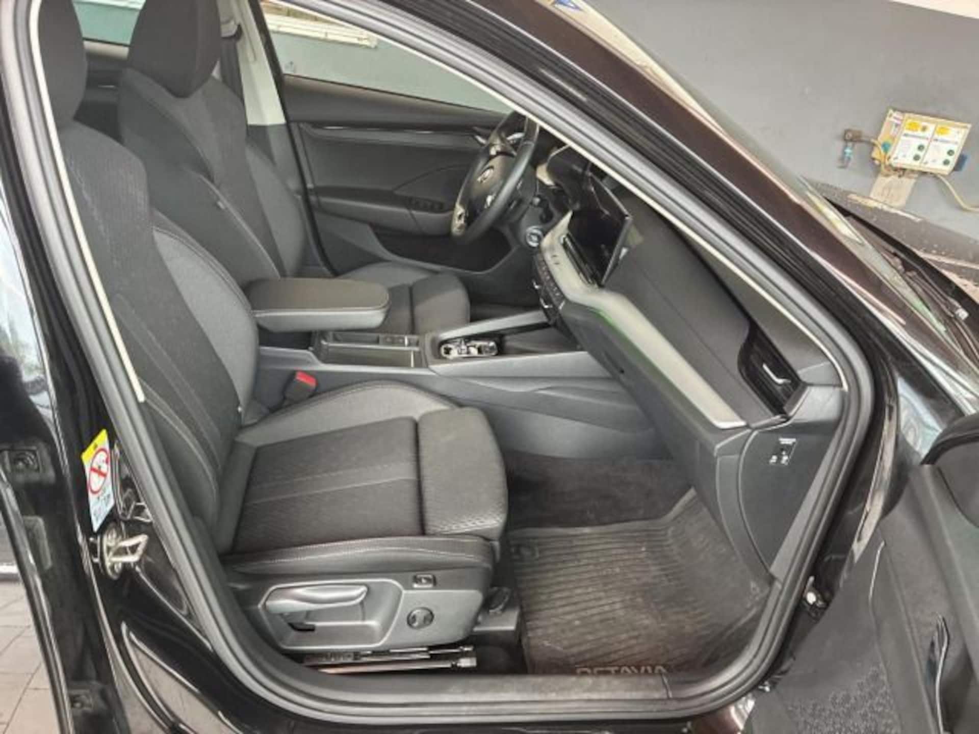 Skoda Octavia Combi Ambition