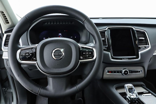 2025 Volvo XC90 Ultra - Photo 20