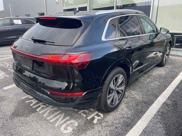 2024 Audi Q8 e-tron