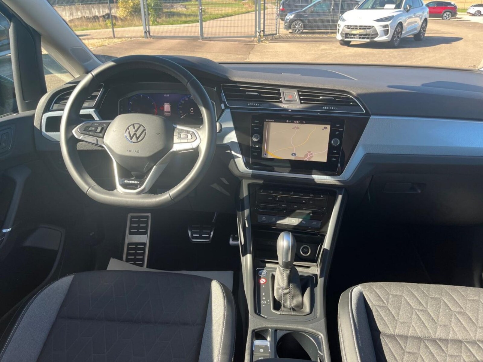 Volkswagen Touran – Bild 11