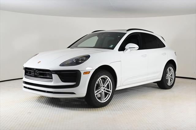 2024 Porsche Macan Base