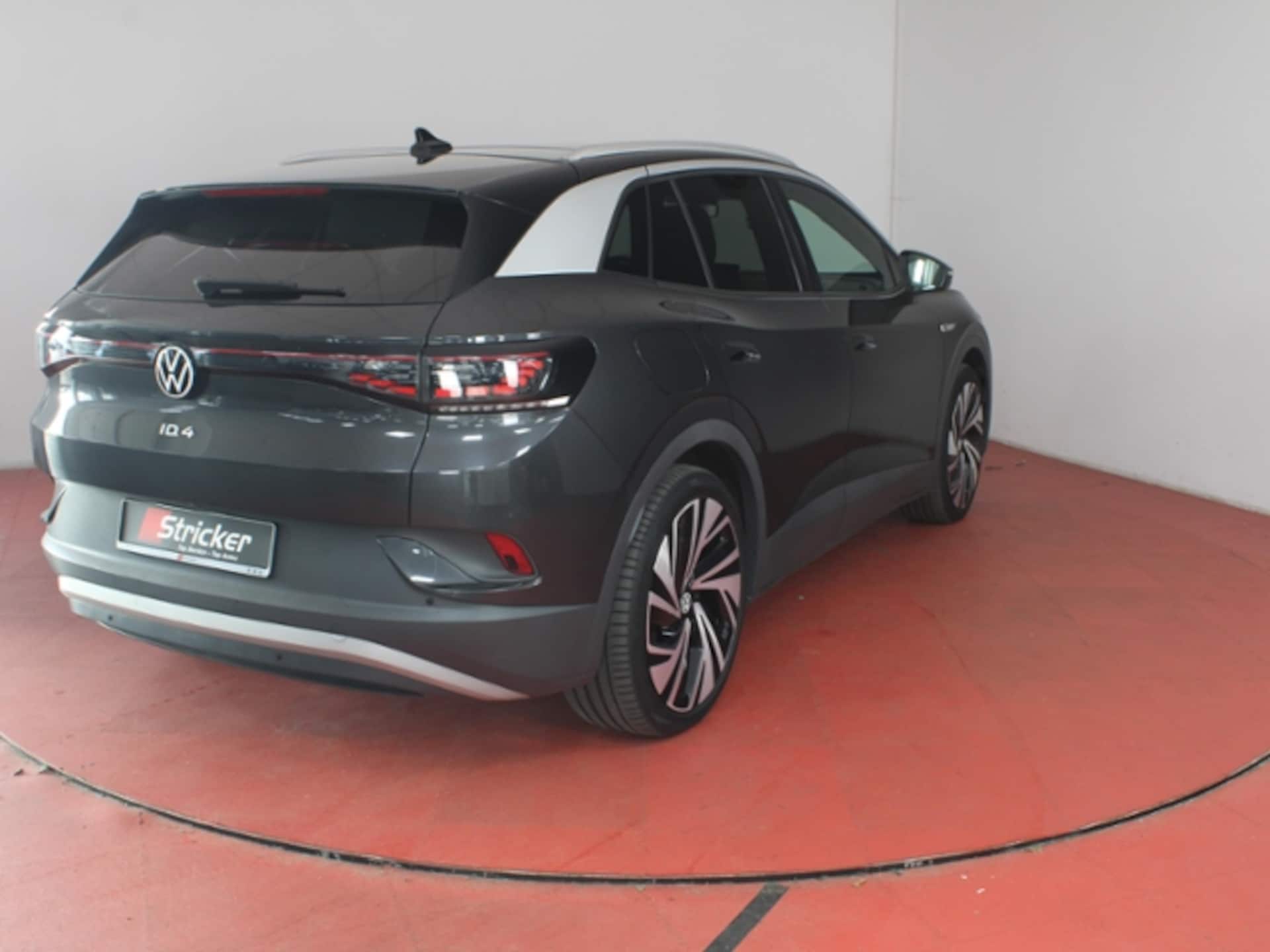 Volkswagen ID.4 1st Max