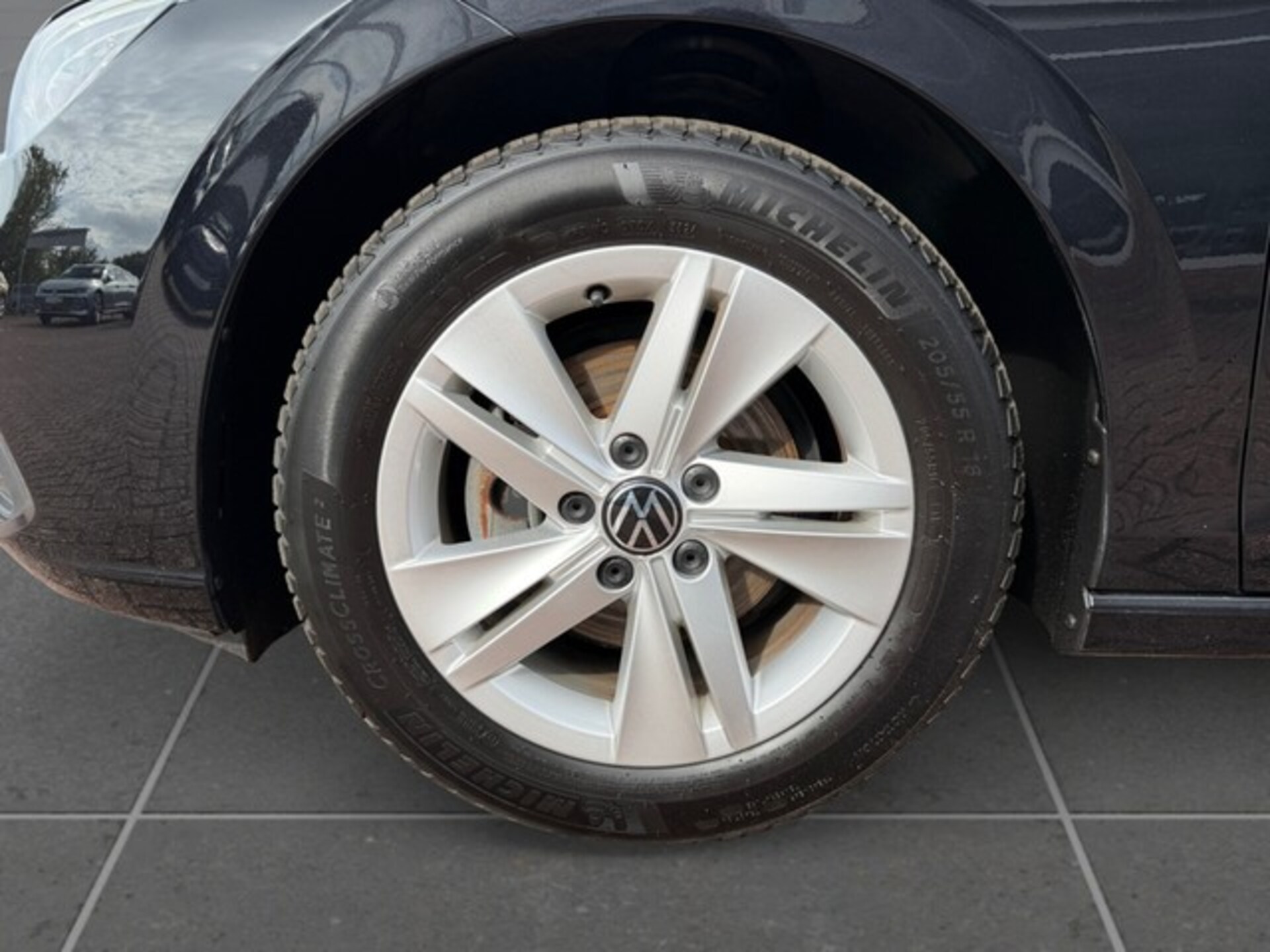 Volkswagen Golf Life