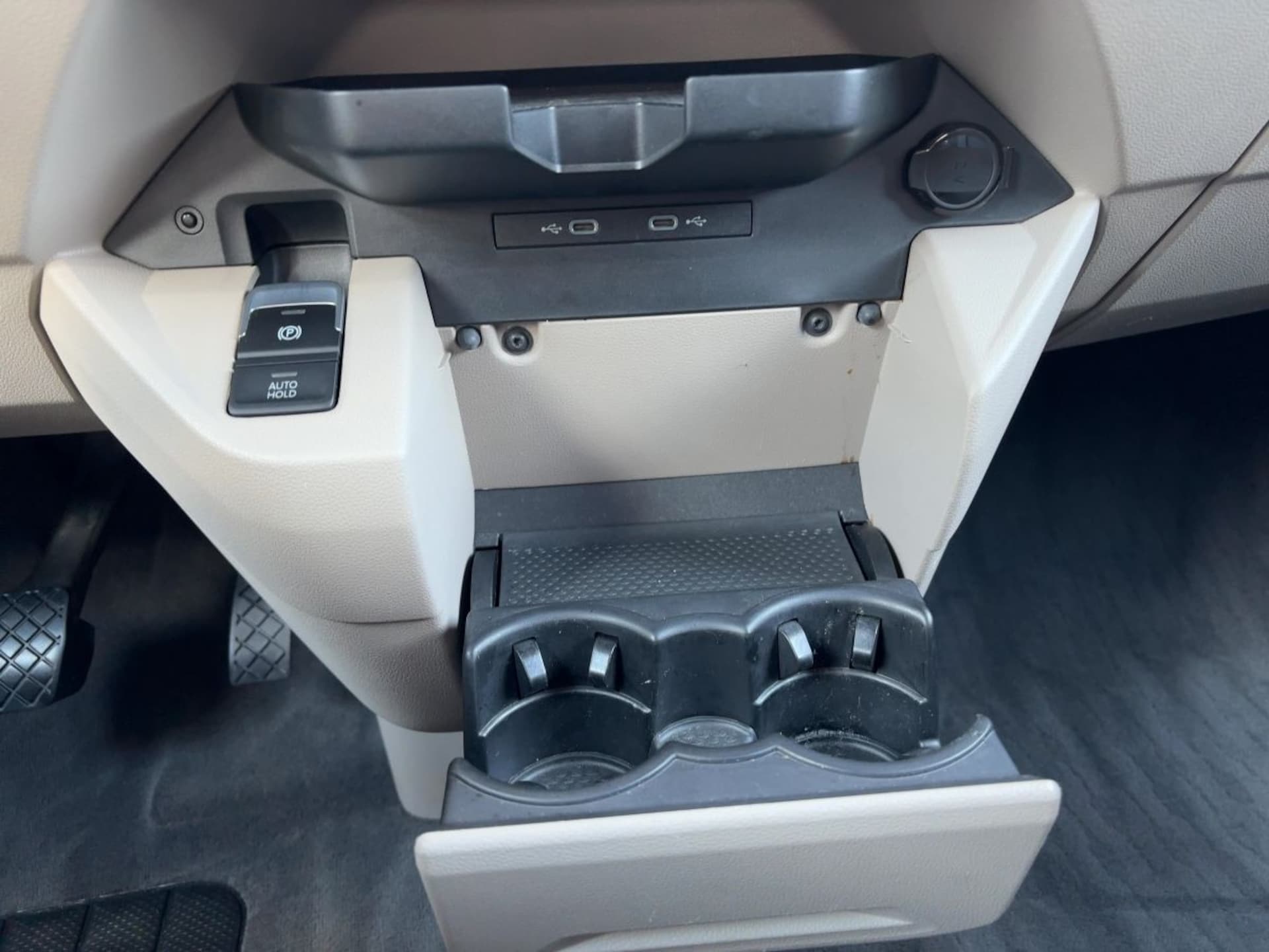 Volkswagen Multivan Langversion Basis-Modell