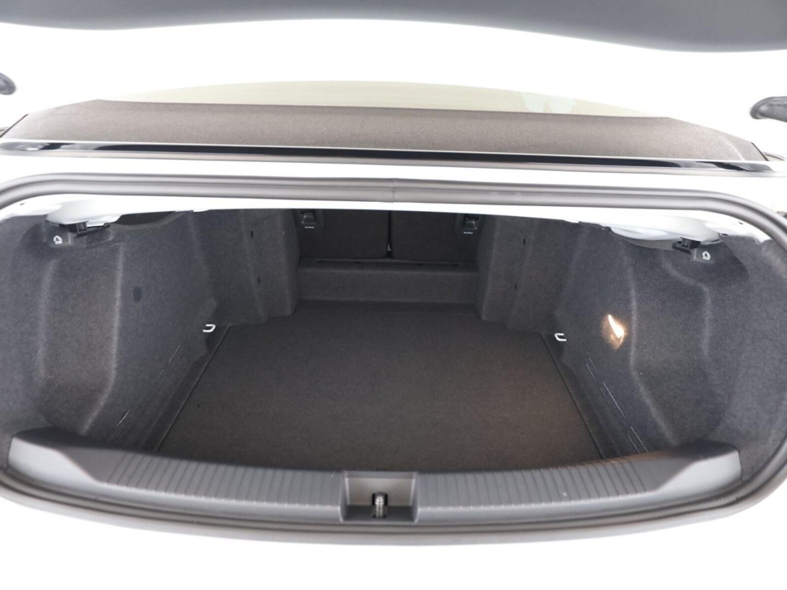 Volkswagen T-Roc Cabriolet – Bild 11