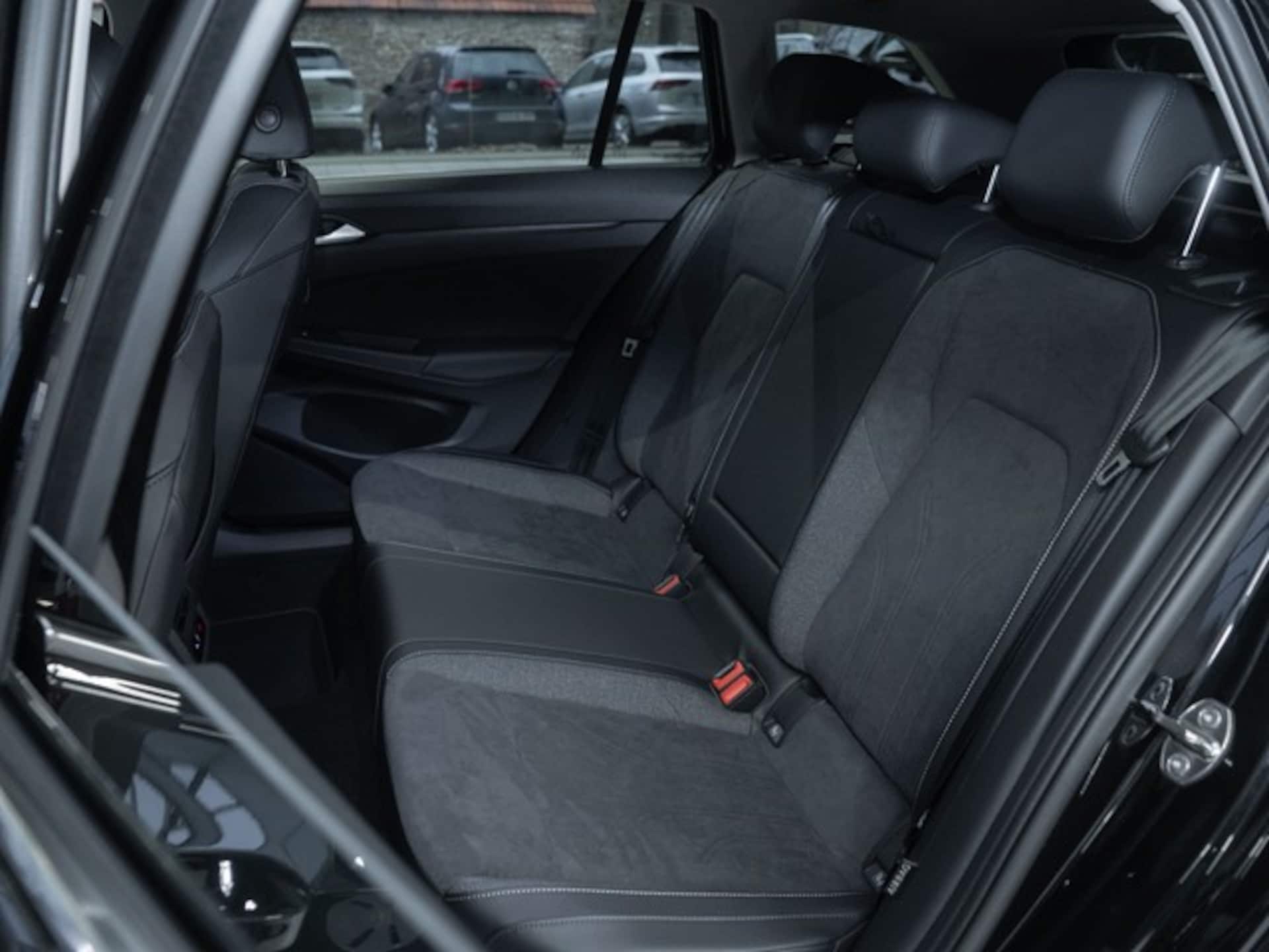 Volkswagen Golf Variant Style