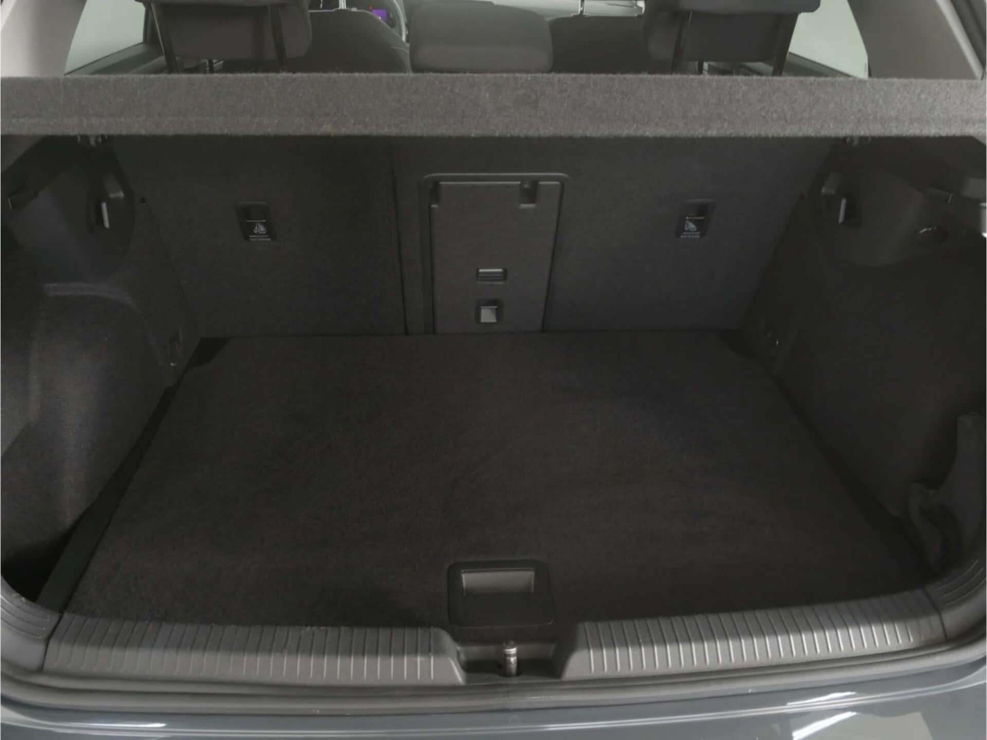 Volkswagen Golf Active